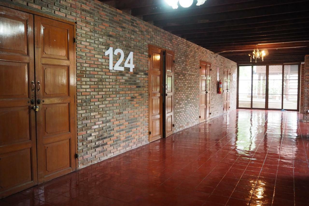 Insight Hostel Chiang Mai Exterior photo